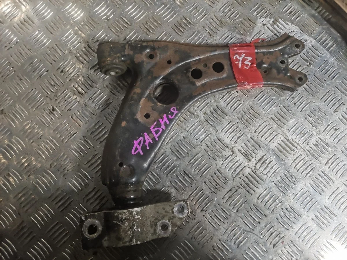 Рычаг передний левый для Skoda Fabia II