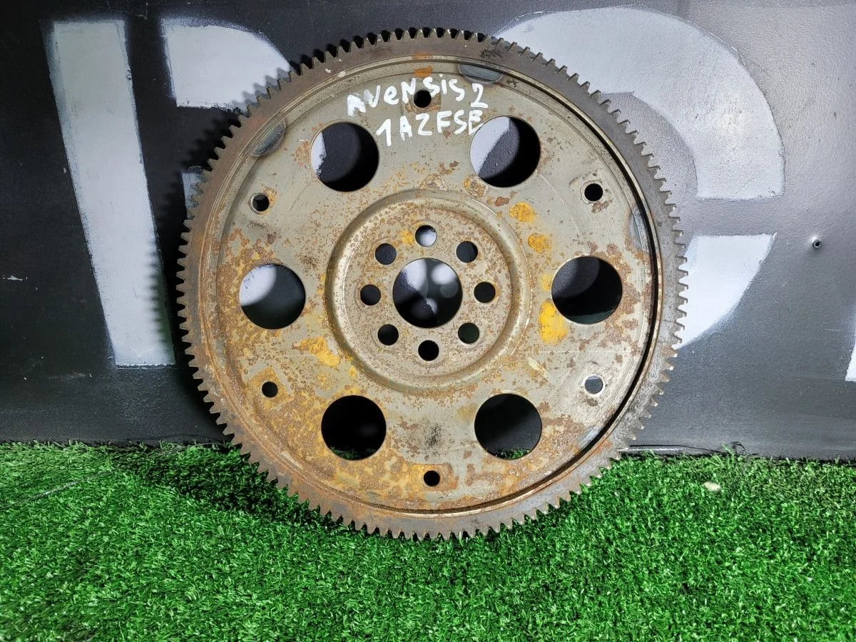Маховик на Toyota Avensis 2 1AZFE