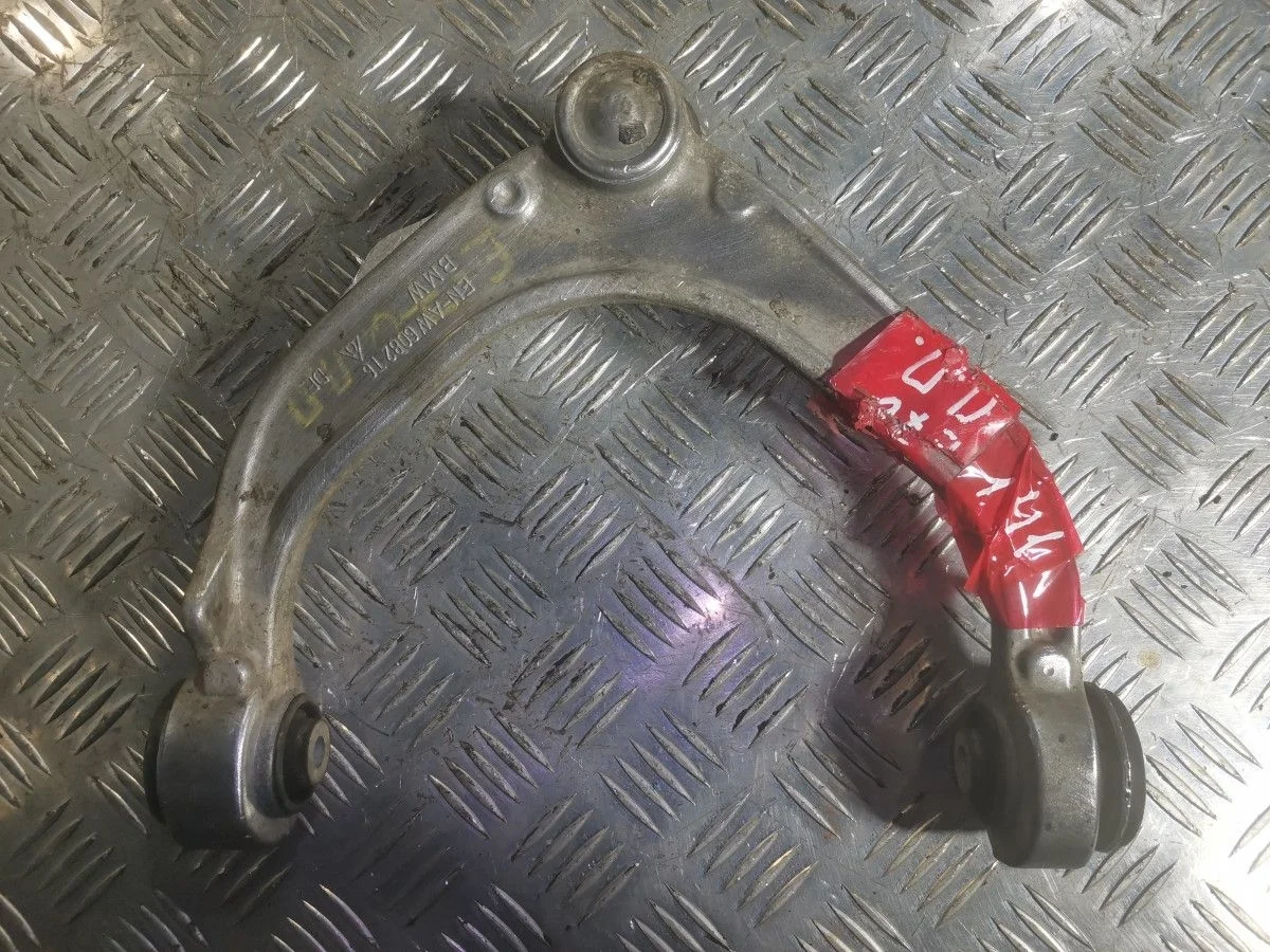 Рычаг передний правый верхний BMW E70