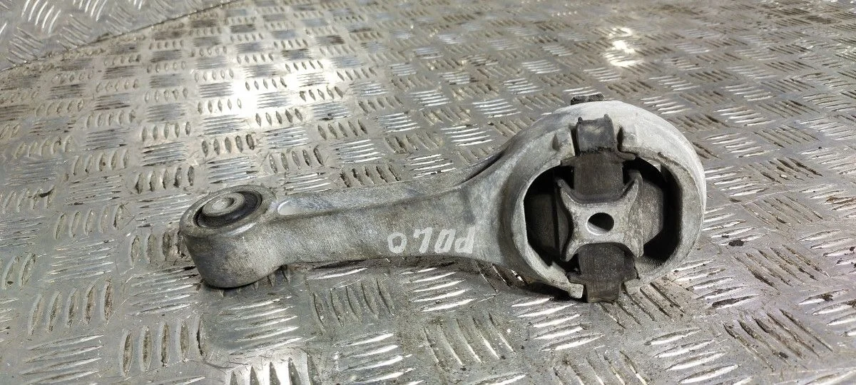 Подушка КПП Volkswagen Polo