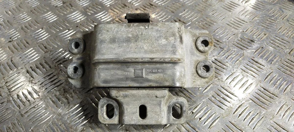 Подушка двигателя левая Volkswagen Caddy