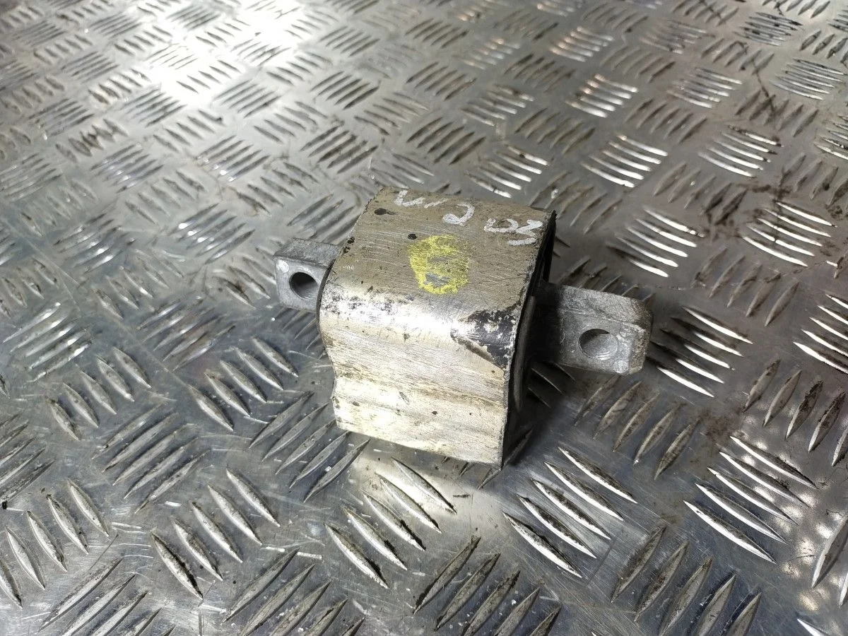 Подушка кпп задняя Mercedes-Benz C-Class W203