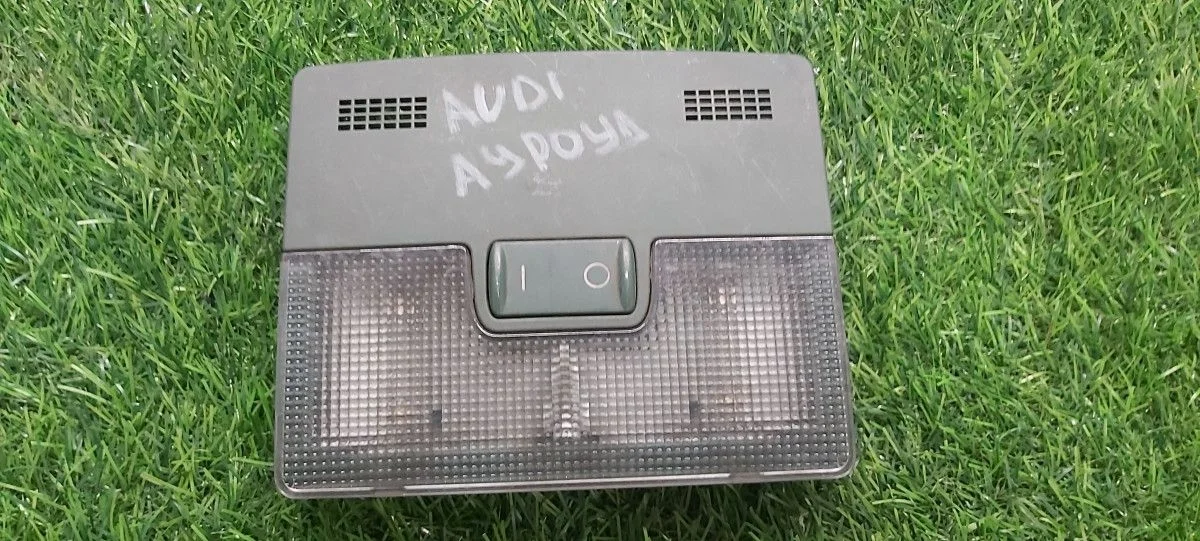 Плафон салона Audi A6 C5 Avant