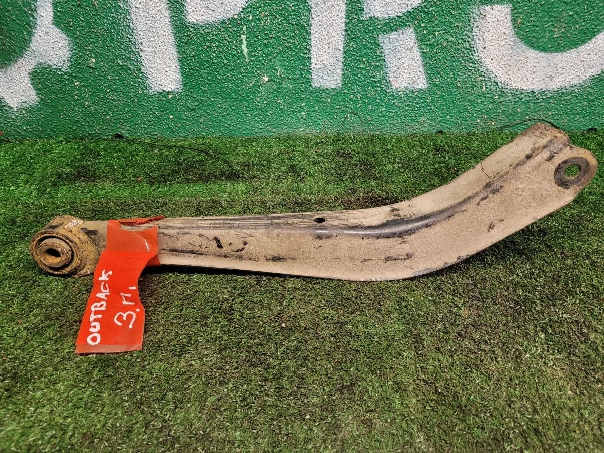 Рычаг задний поперечный правый на Subaru Outback 3