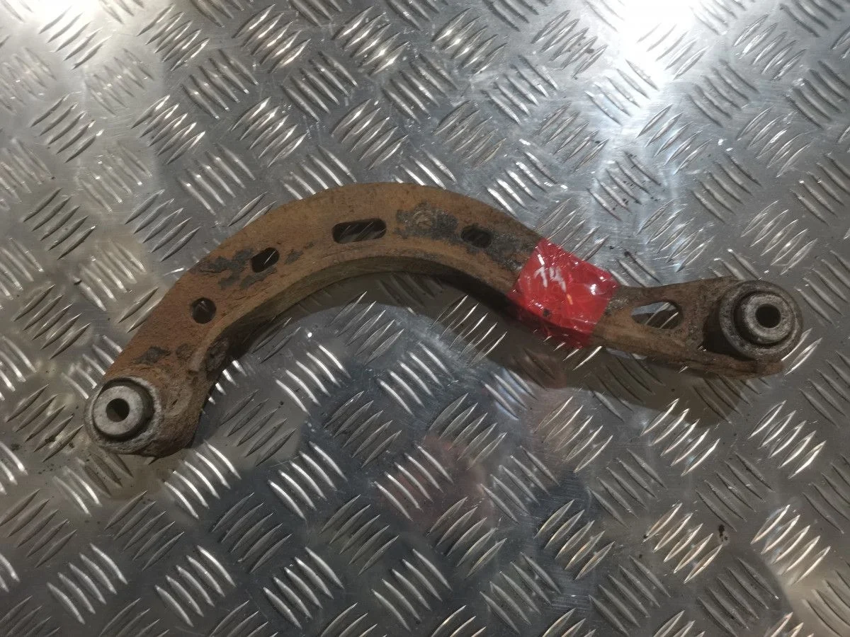 Рычаг задний верхний Audi A6 С6