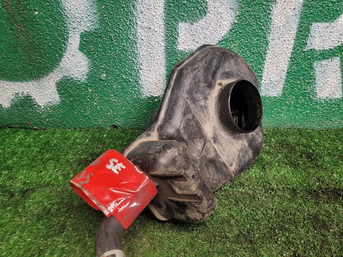 Резонатор воздушного фильтра Nissan Murano Z50