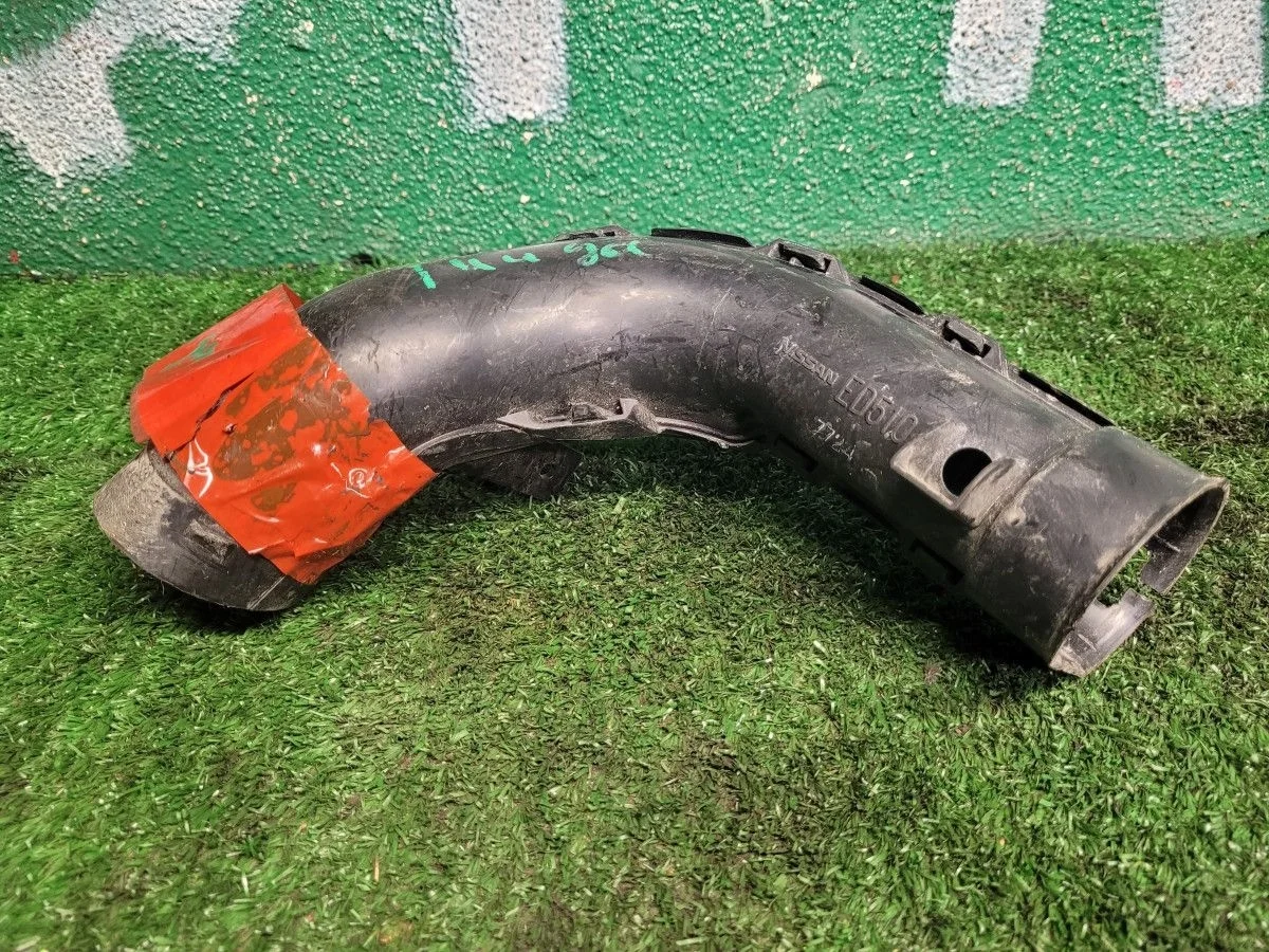 Патрубок воздушного фильтра Nissan Tiida C11