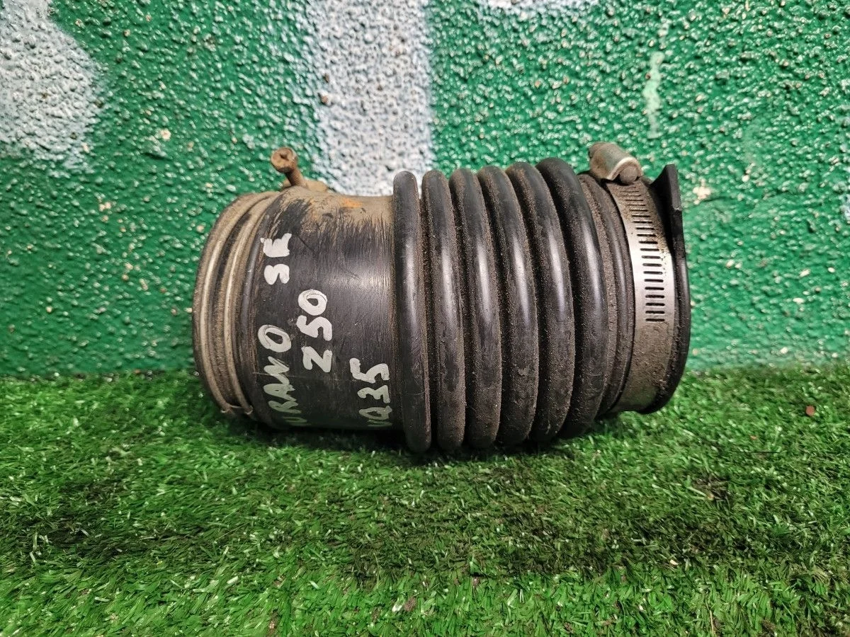 Патрубок воздушного фильтра Nissan Murano Z50