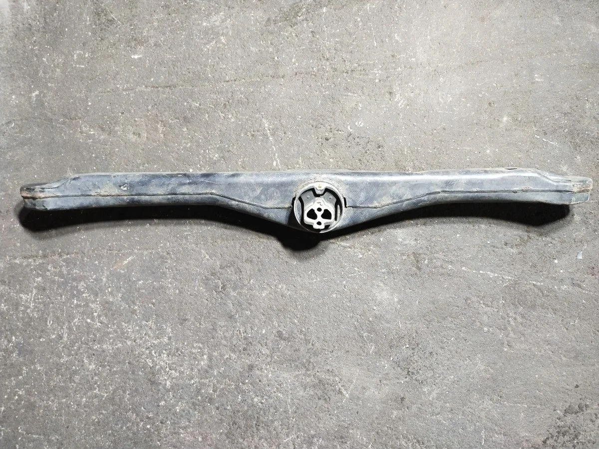 Балка Раздаточной коробки Volkswagen Touareg