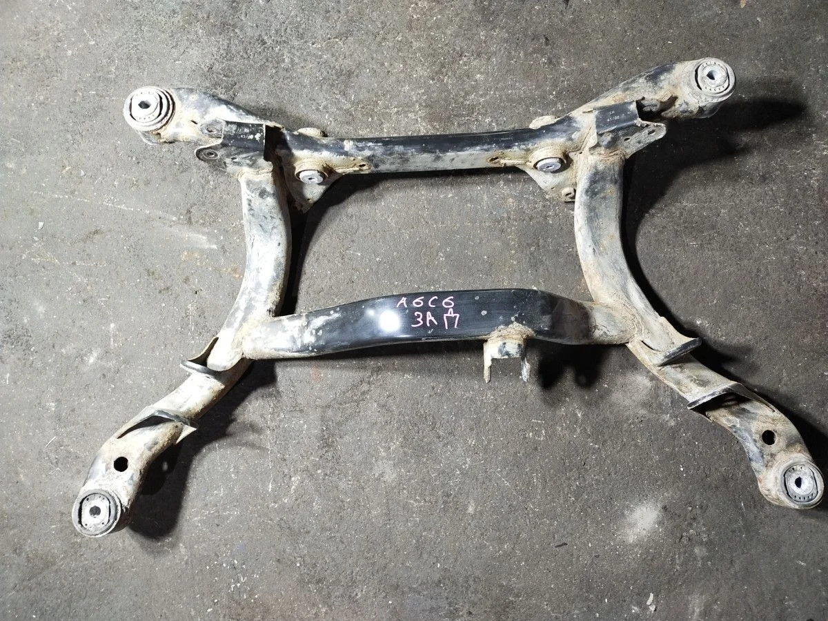 Балка поперечная (подрамник) Audi A6 C6