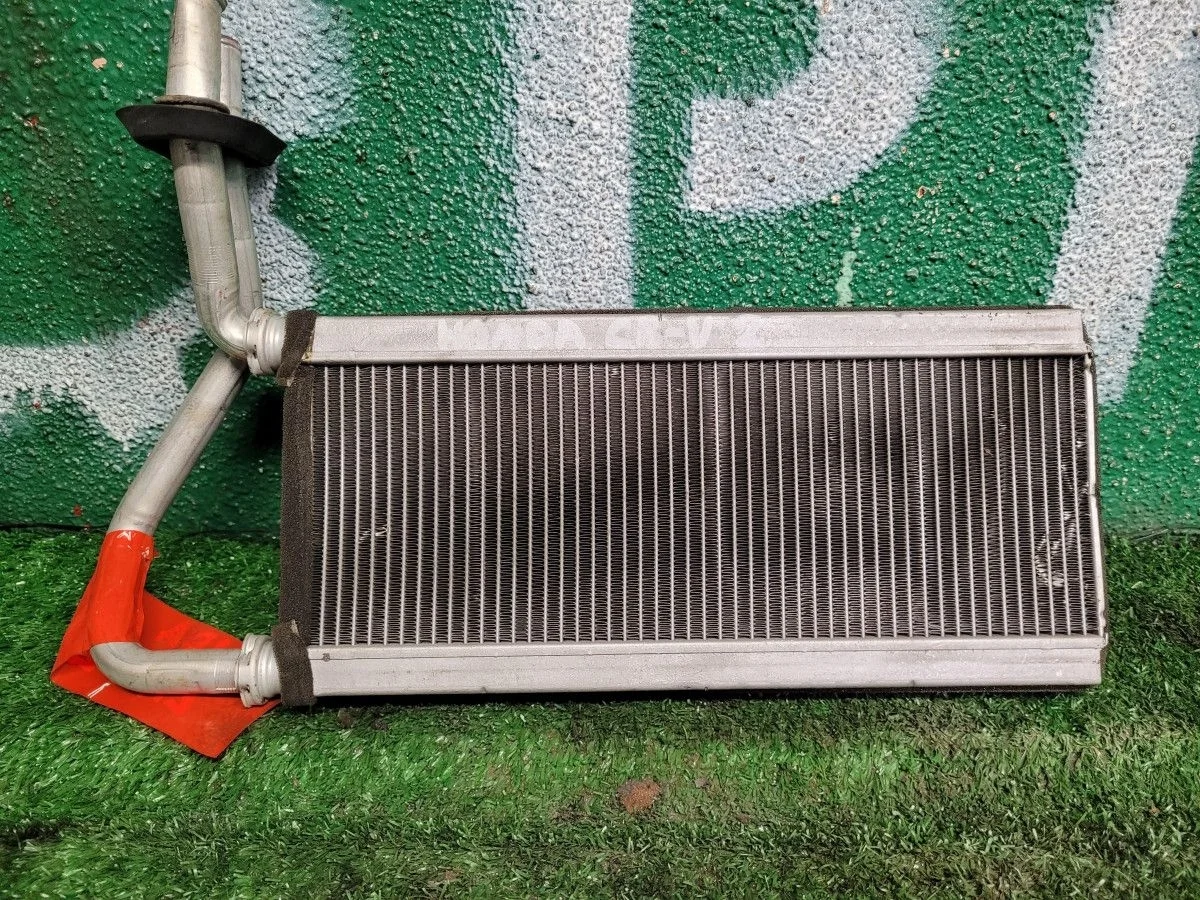 Радиатор печки на Honda CR-V 2