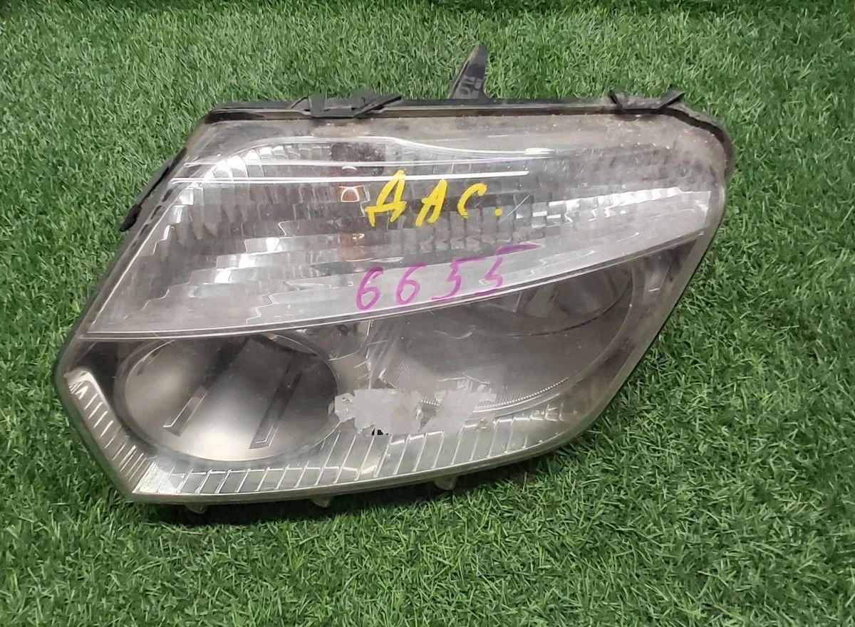 Фара левая Renault Duster 1