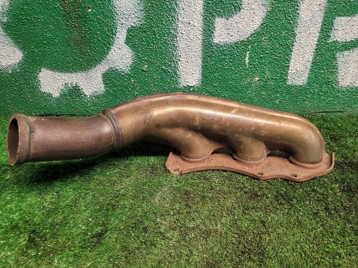 Коллектор выпускной правый на Lexus GS300