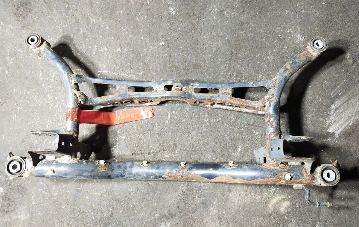 Подрамник Skoda Octavia задний