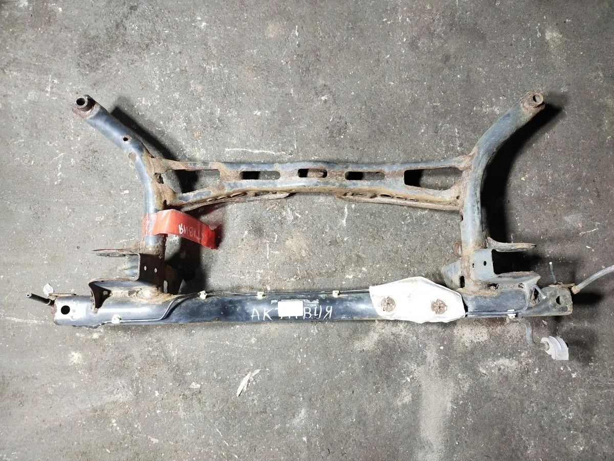 Подрамник Skoda Octavia задний