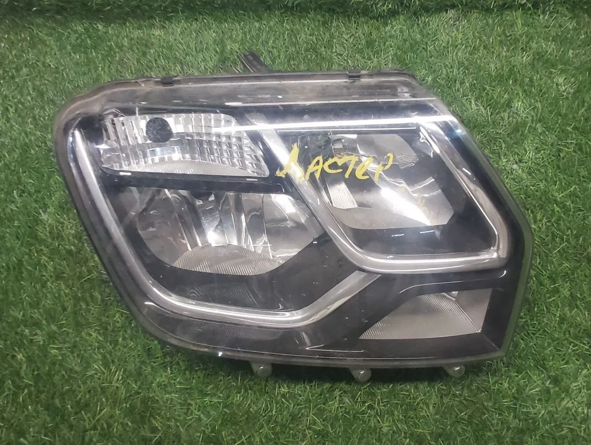 Фара правая Renault Duster 2015+ С дефектом