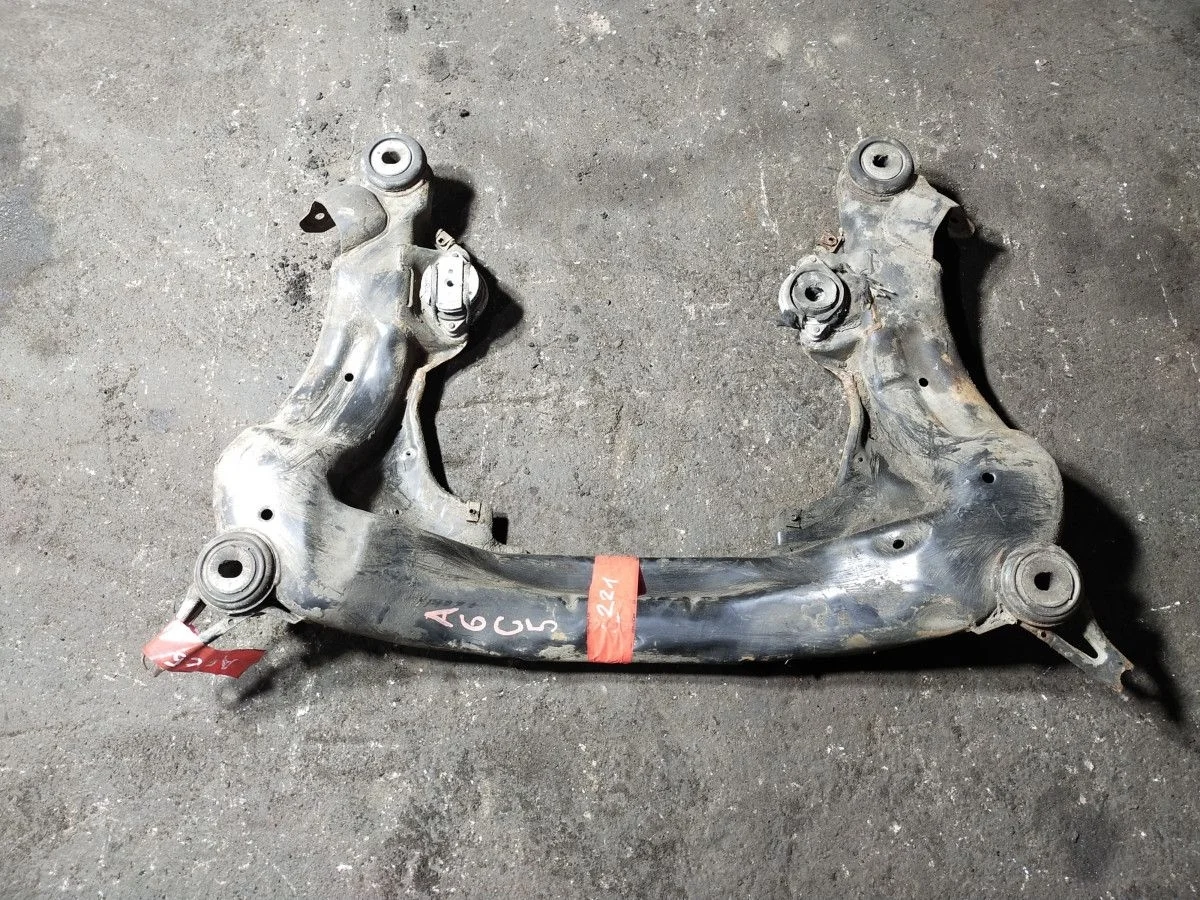 Подрамник Audi A6 (C5)