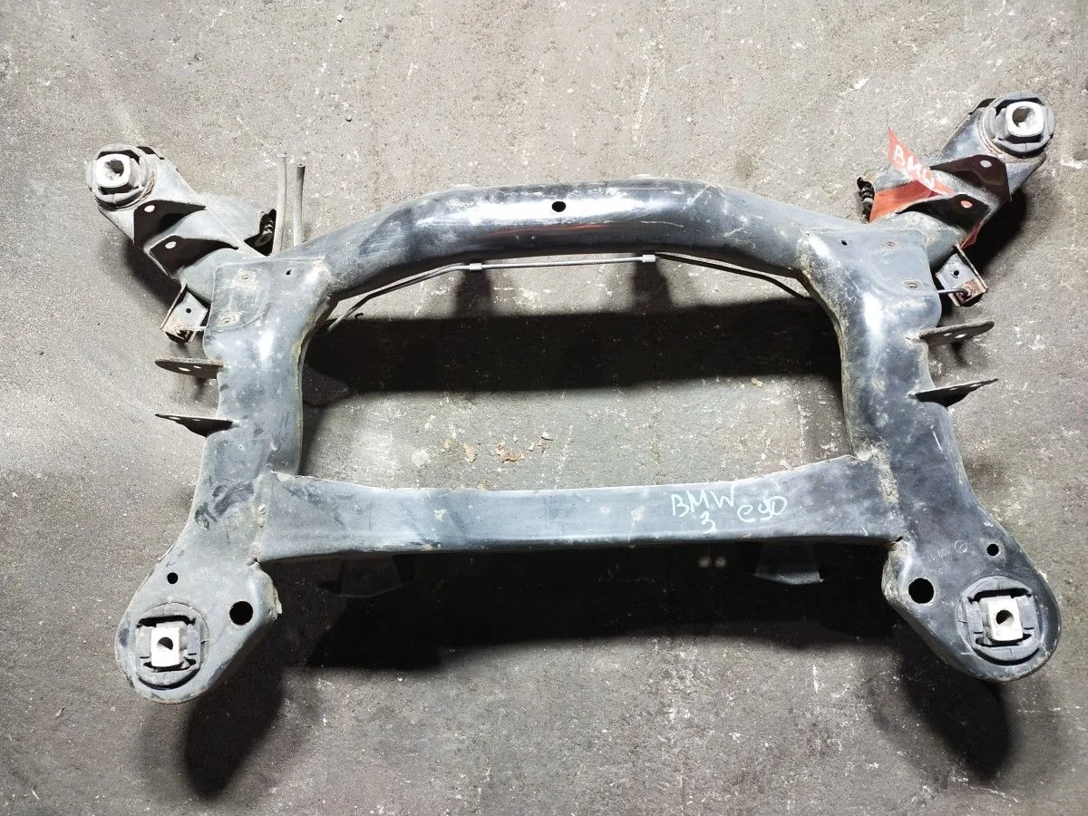 Подрамник передний Bmw 3-Series E90