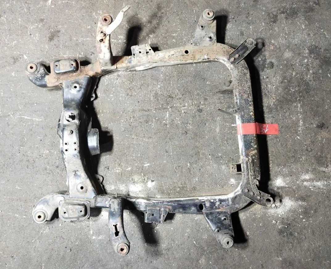 Подрамник передний Opel Astra G
