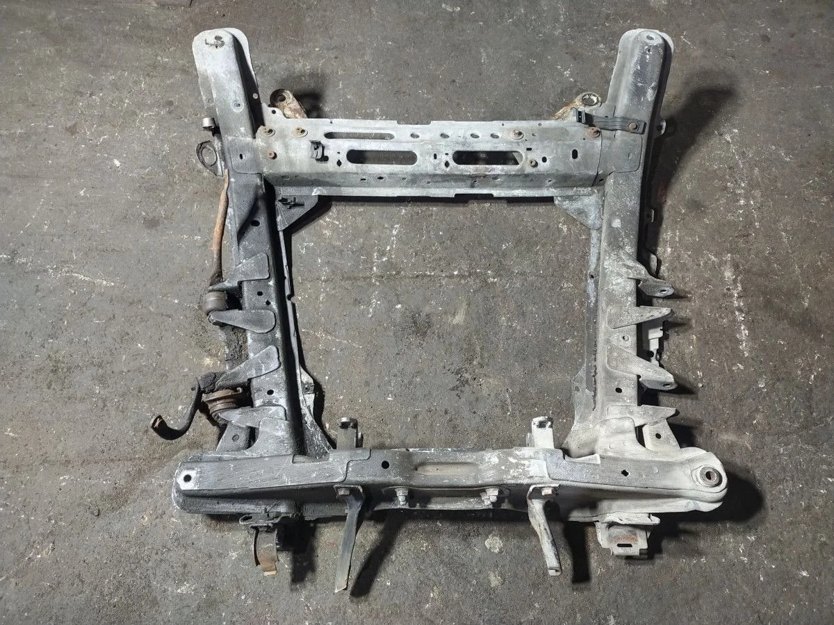 Подрамник Renault Scenic I