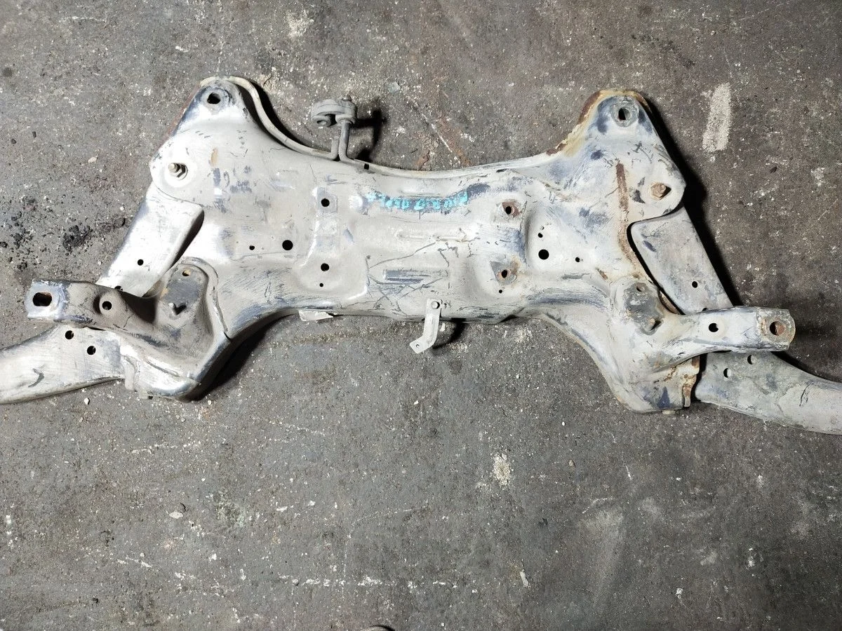 подрамник Kia Rio 3