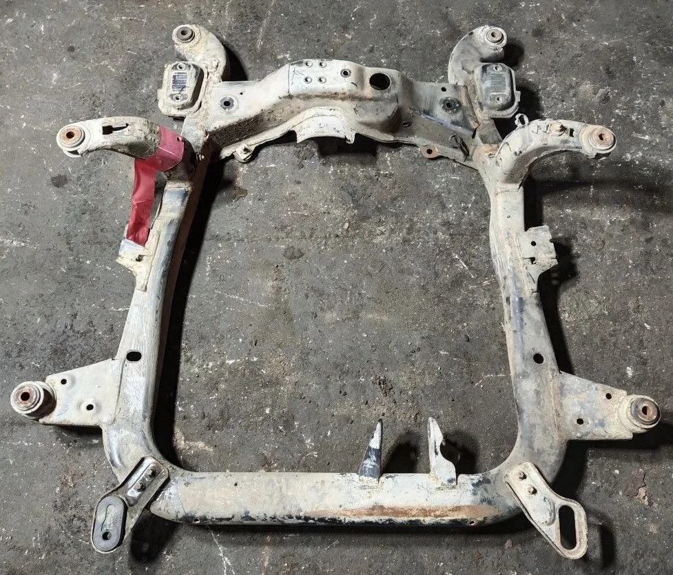 Подрамник Opel Astra H передний