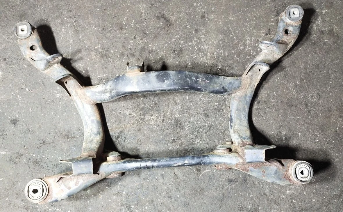 Подрамник задний Audi A6 C6