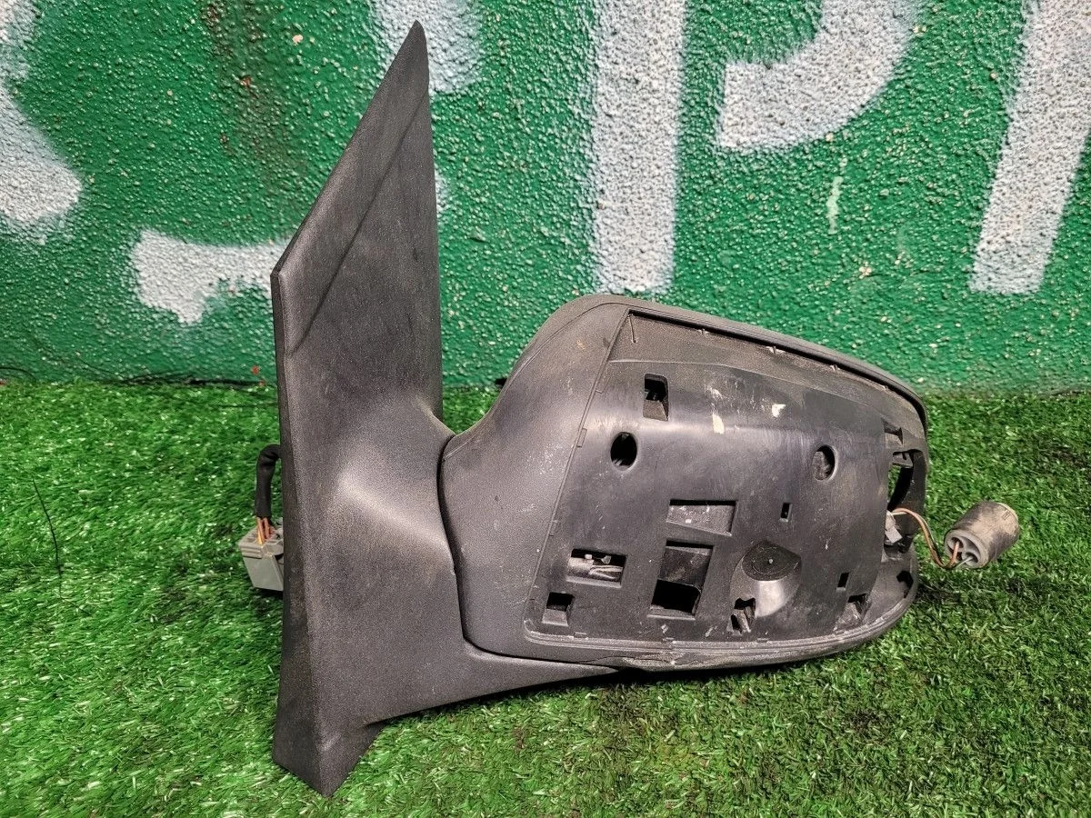 Зеркало левое для Ford Focus 2 с повторителем