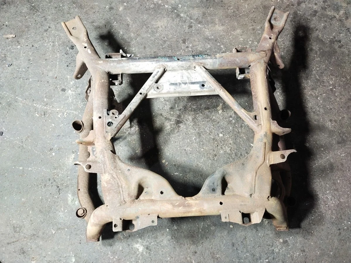 подрамник Land Rover Range Rover III