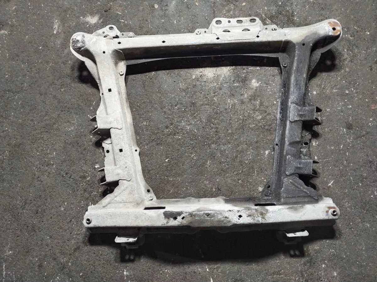 подрамник Renault Kangoo