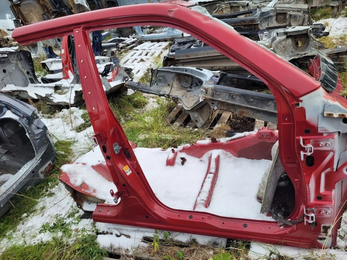 Порог правый+стойка на Suzuki Grand Vitara 2 2.0