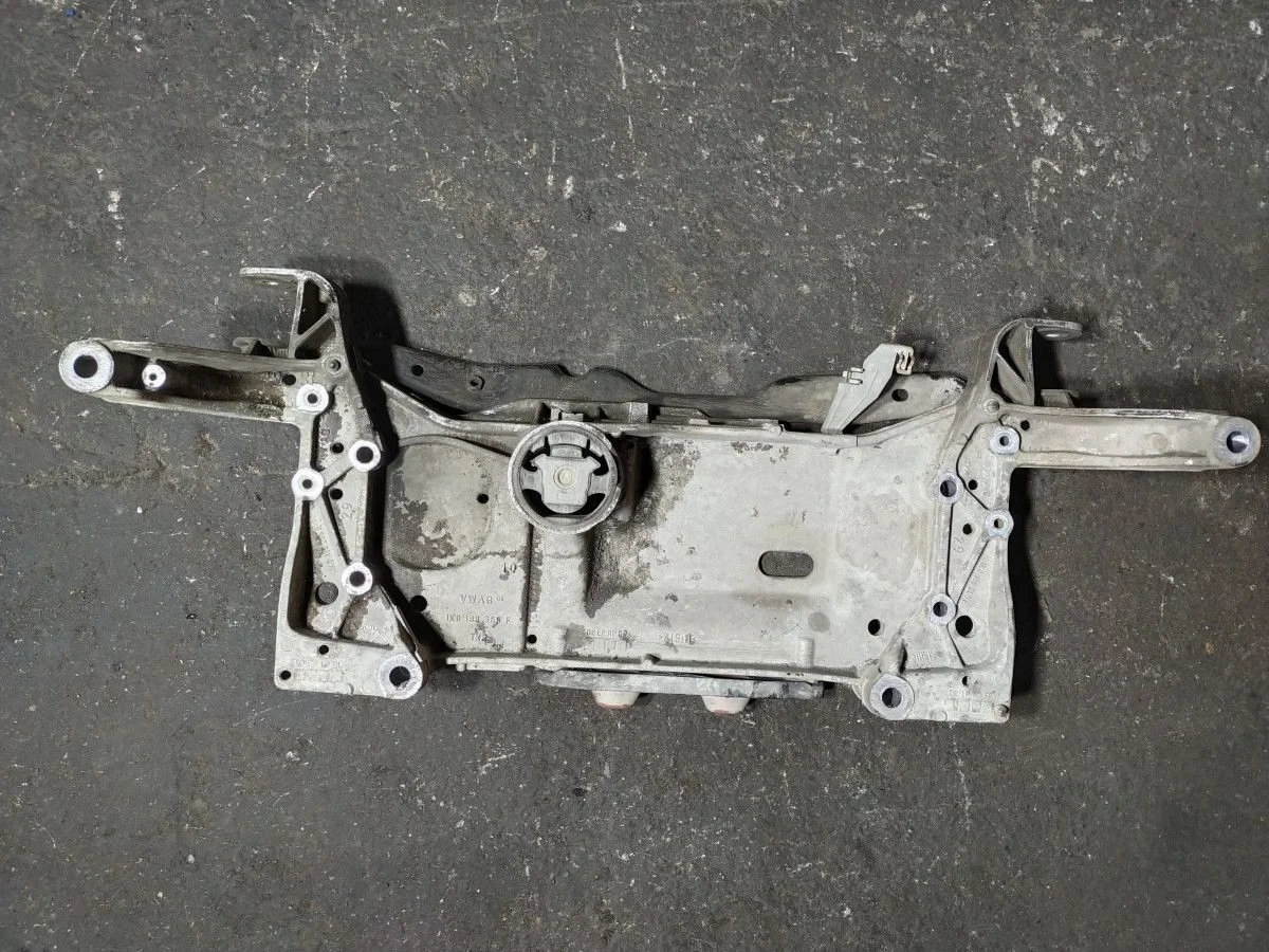 Подрамник Volkswagen Golf Plus V