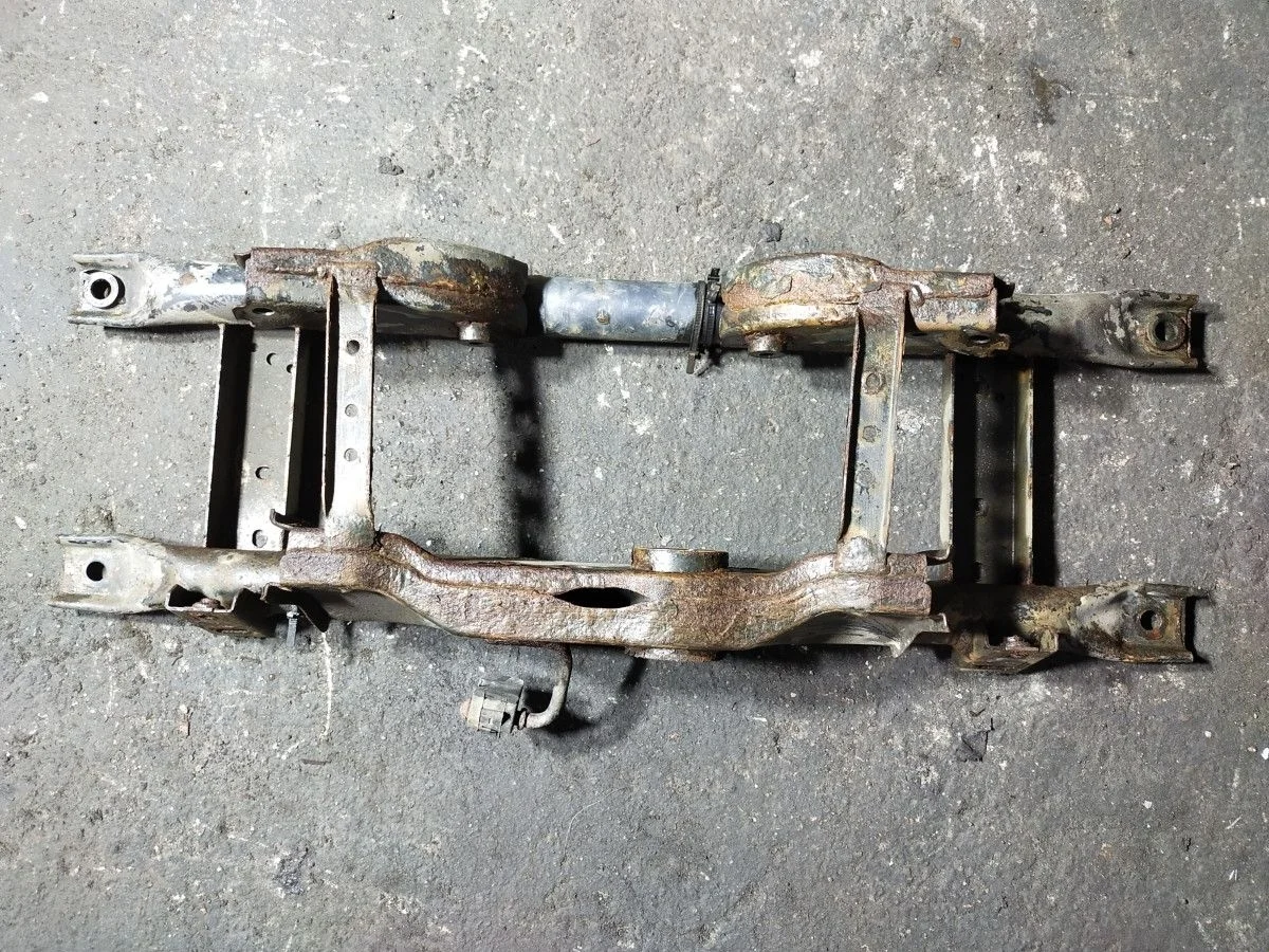 Подрамник Renault Duster