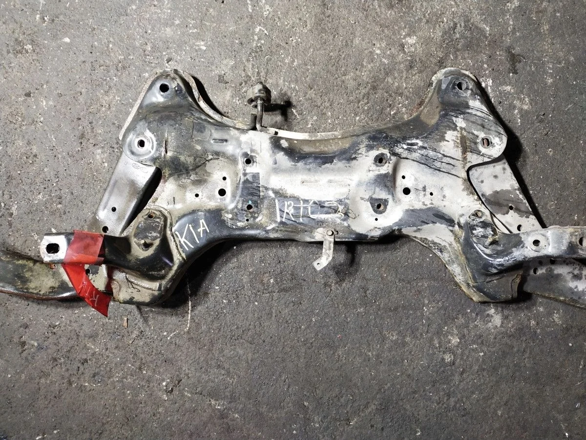 Подрамник Kia Rio