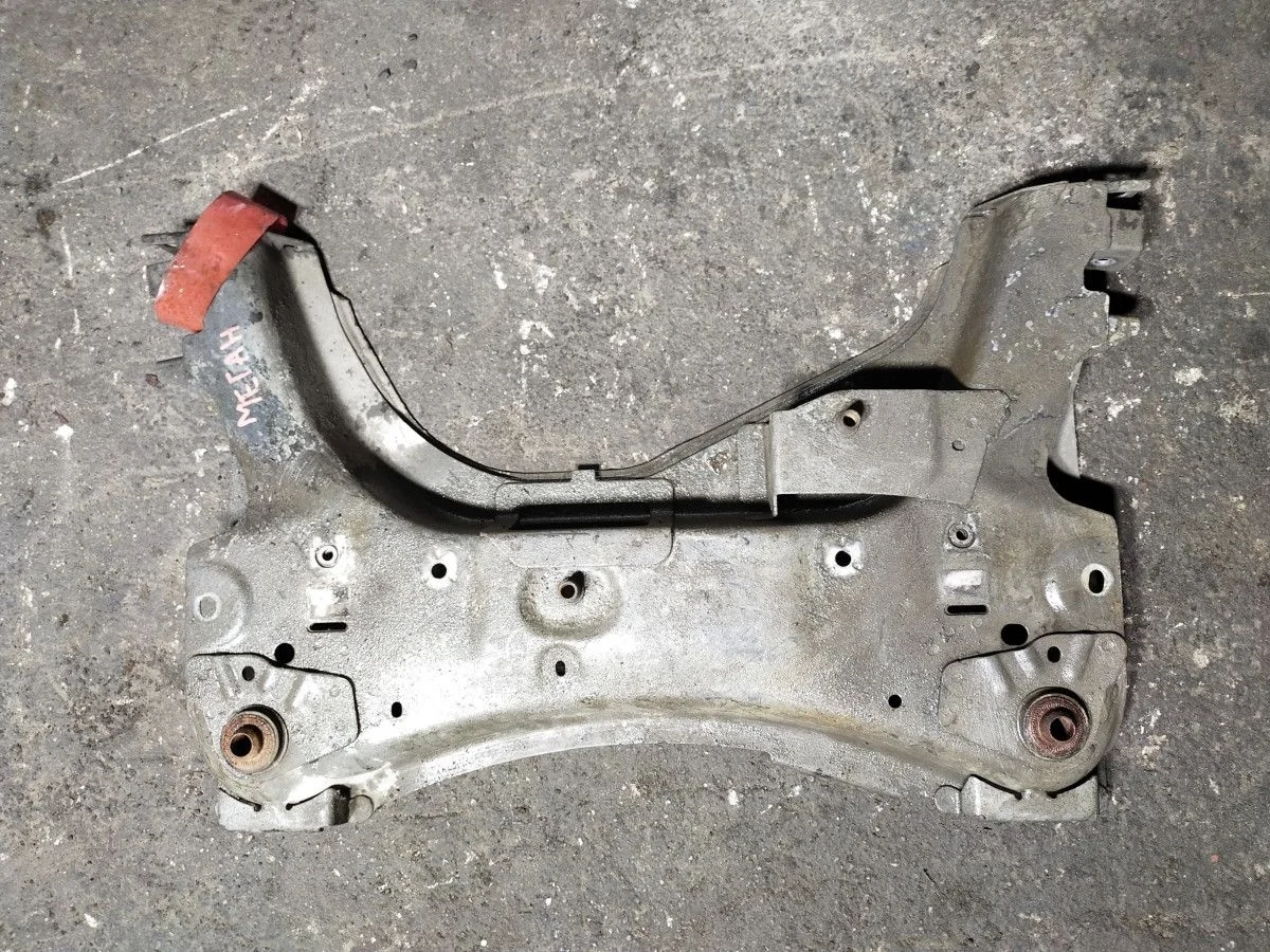 Подрамник Renault Megane 2