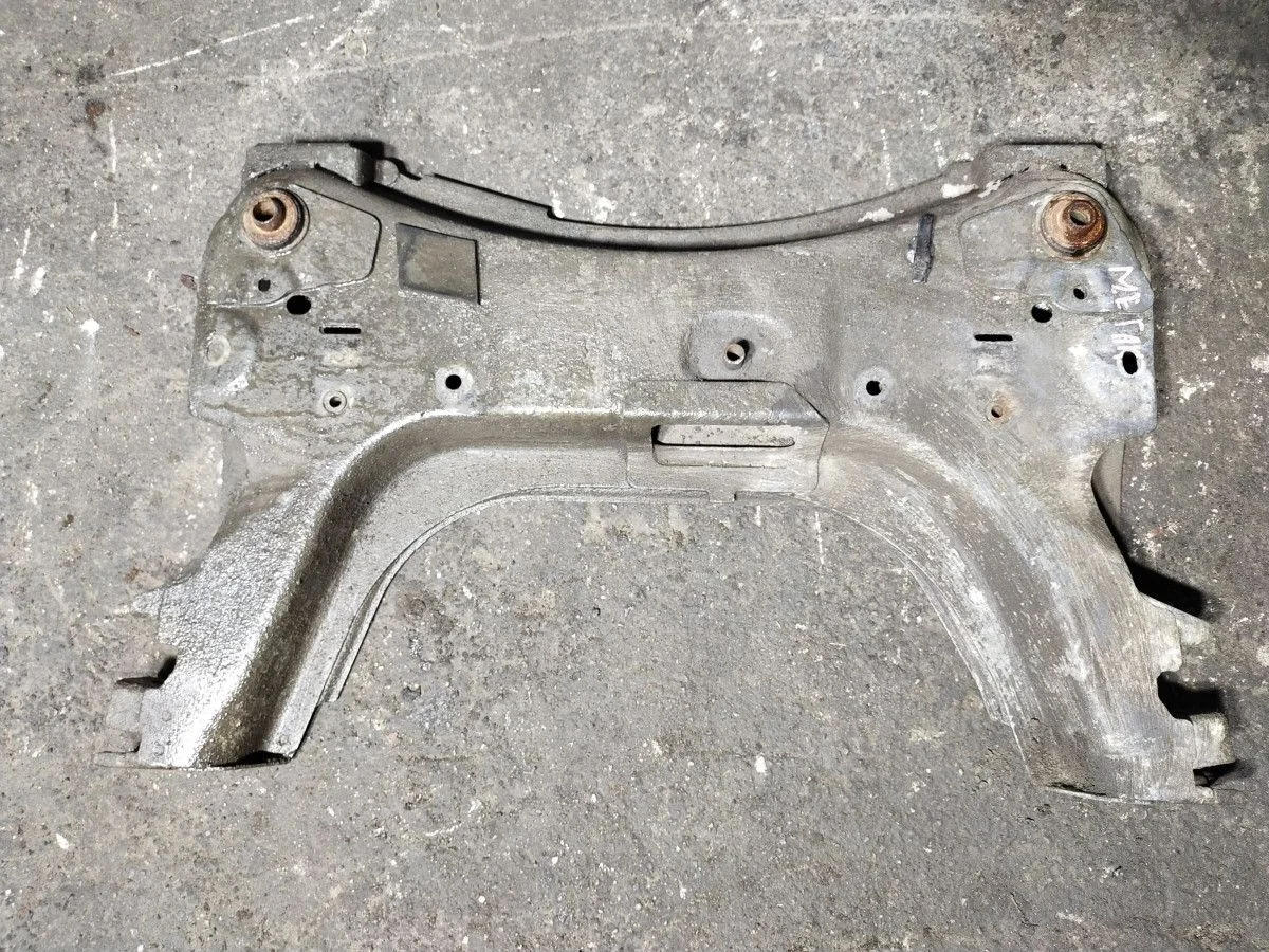 Подрамник Renault Megane 2