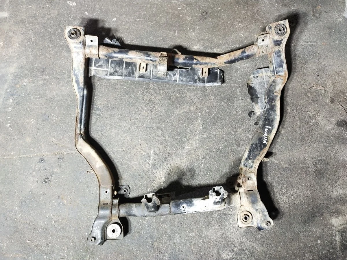 Подрамник передний Hyundai Accent LC