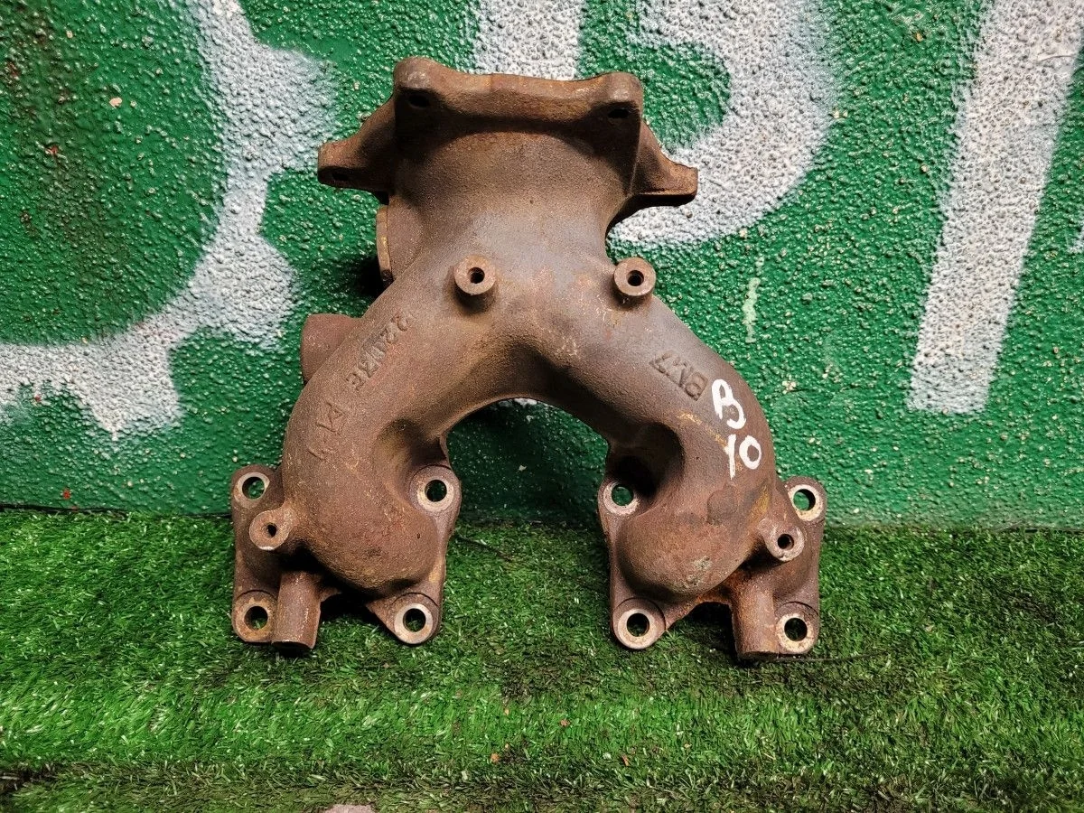 Коллектор выпускной на Nissan Almera B10