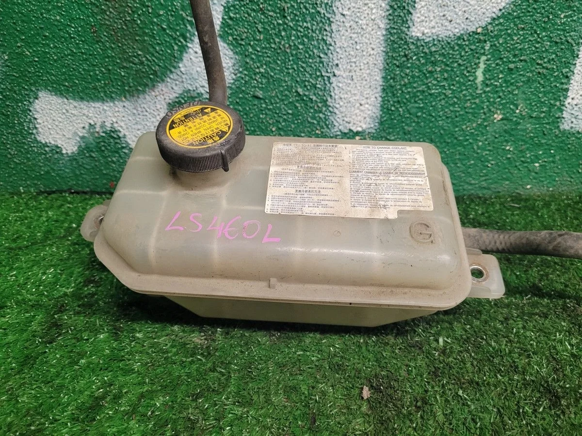 Расширительный бачок Lexus LS460L