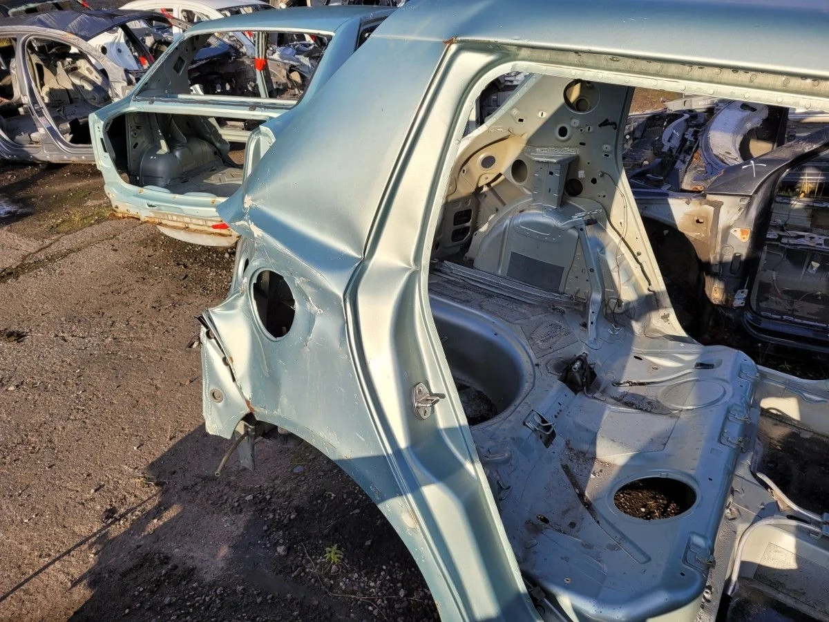 Крыло заднее правое на Fabia 2 2012 1.2 хэтчбек