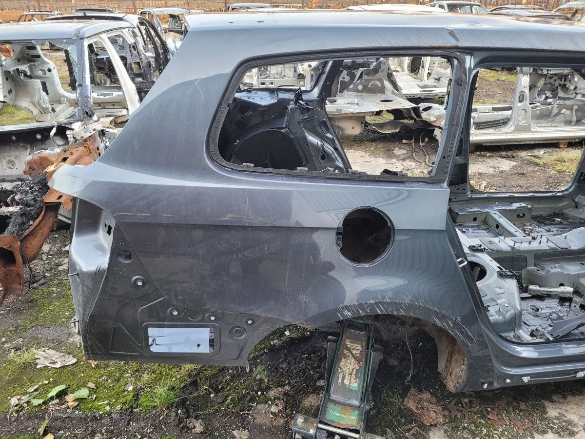 Крыло заднее правое на Passat B7 унив 2011 1.8