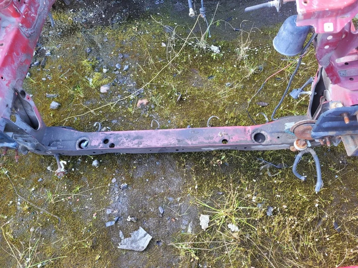 Передняя панель радиатора на Lacetti 1.4 2008 седа