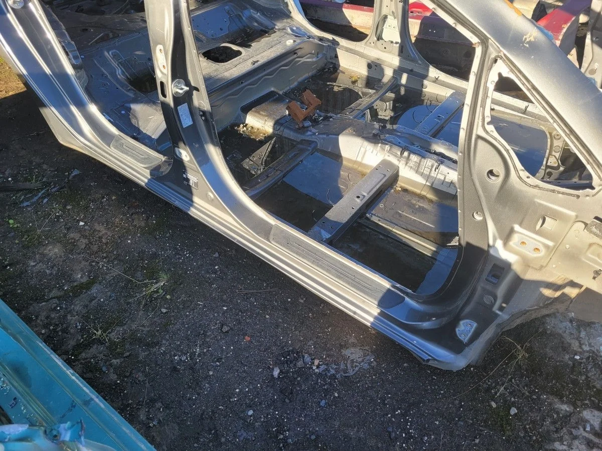 Порог правый+стойка на Kia Cerato 1.6 2017