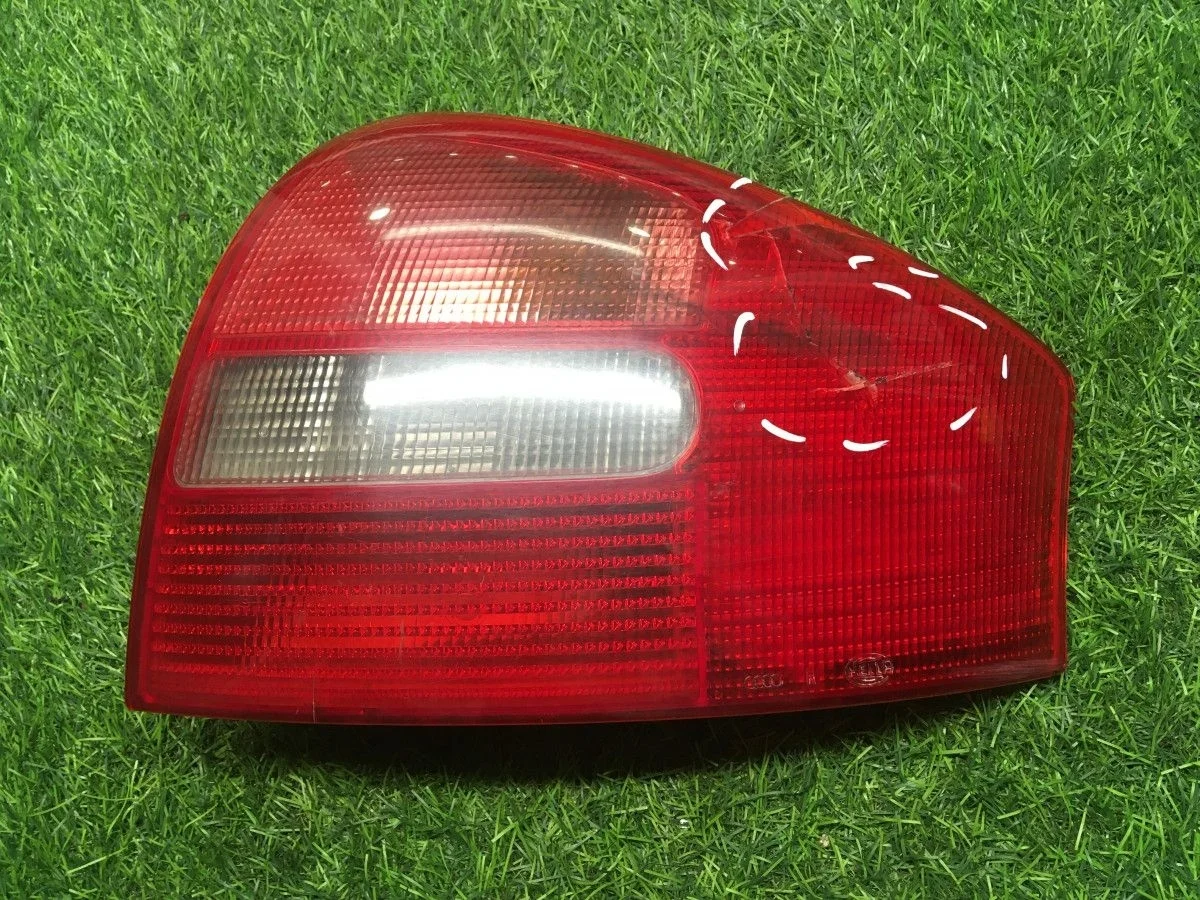 Фара задняя Ауди А6 С5 правая