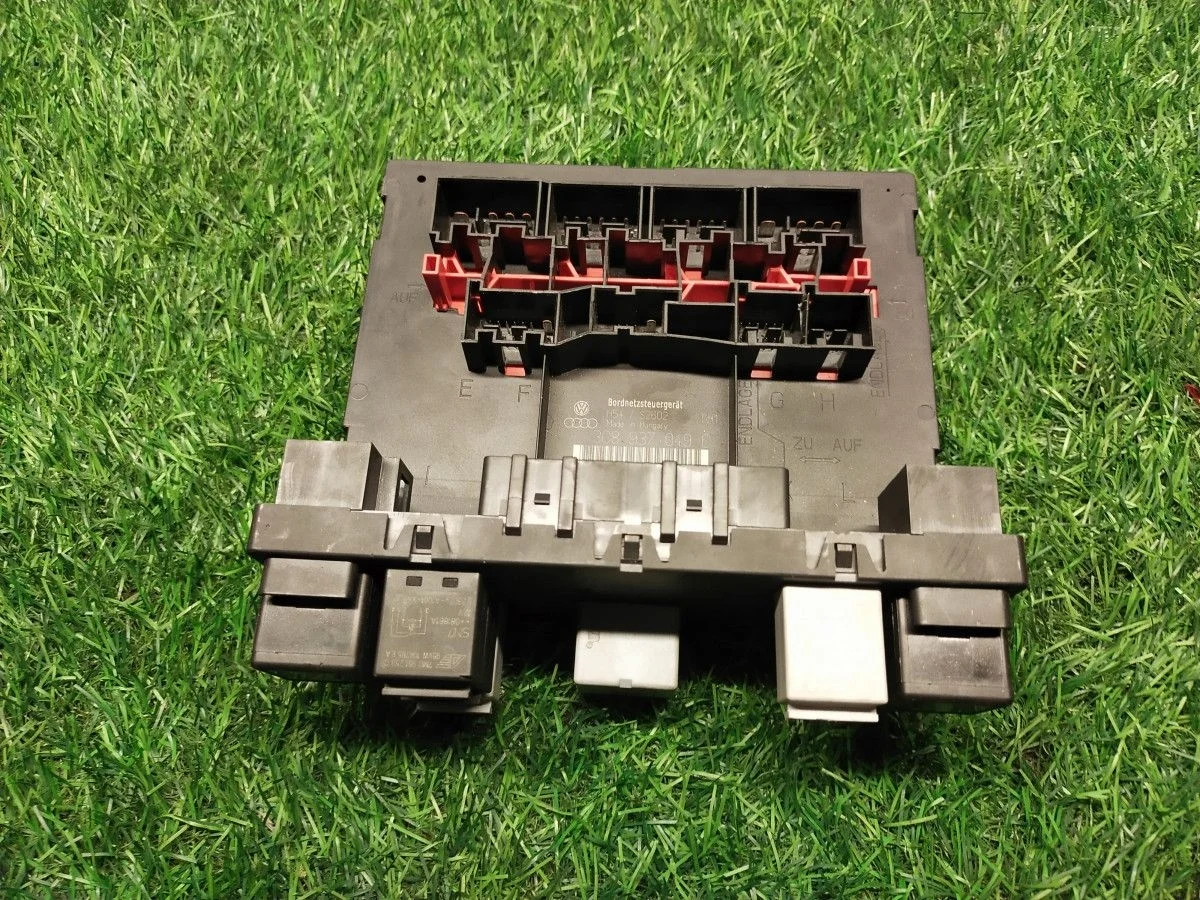 Блок комфорта Volkswagen Passat