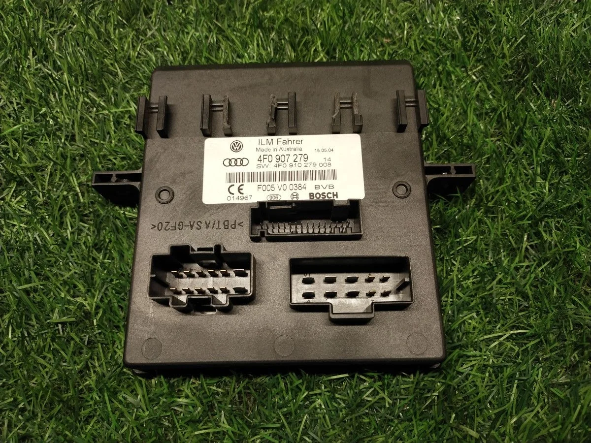 Блок управления бортовой сетью Audi A6 C6