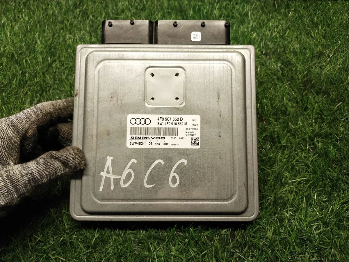 Блок управления двигателем Audi A6 (C6)