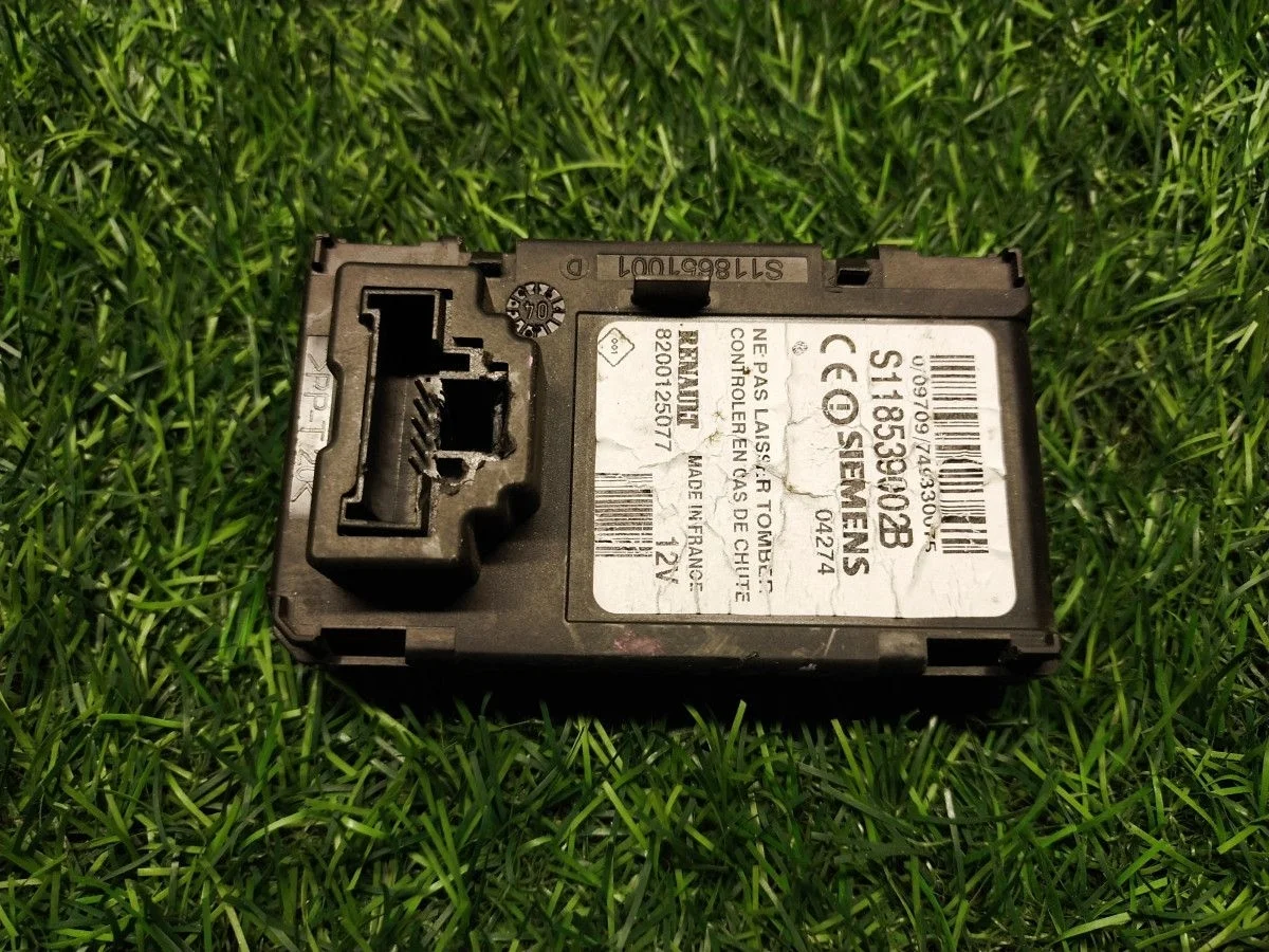 Замок зажигания Renault Megane