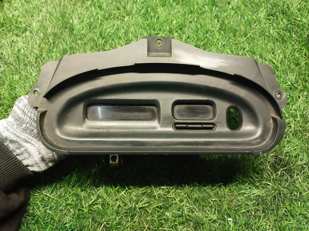 Дисплей информационный Renault Scenic 1