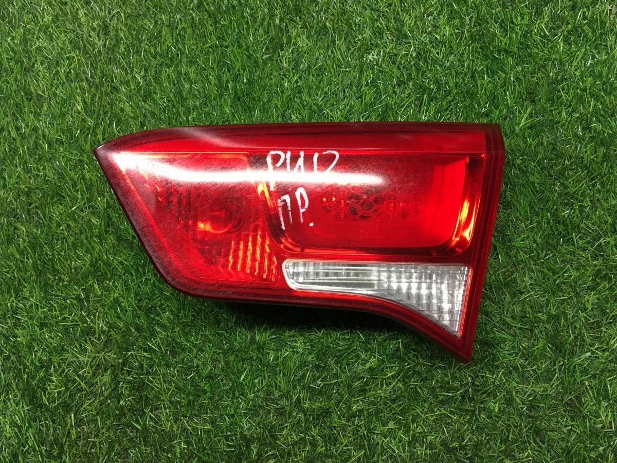 Фонарь задний правый внутренний Kia Rio 3